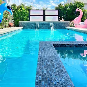 Villa Noho Luxury Oasis I Saltwater Pool-spa I Sleeps Up To 8 I 15 Mins From Hollywood Los Angeles
